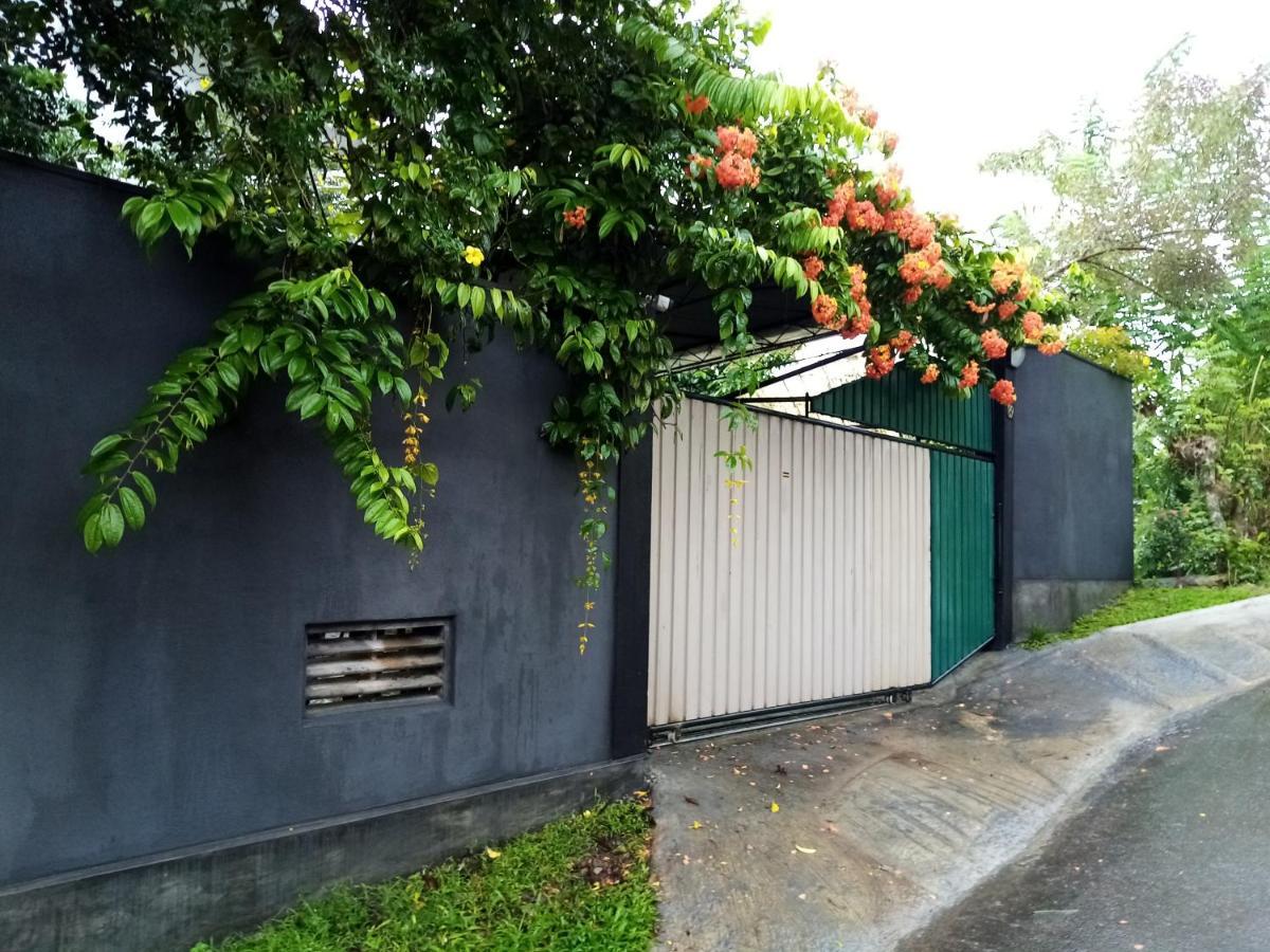 Sunny Side 89 Hotel Galle Ngoại thất bức ảnh